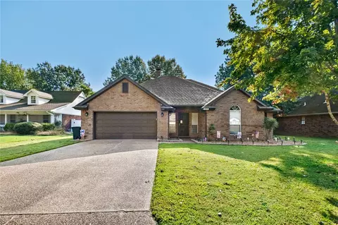 620 Meadowbrook Dr, Alma, AR 72921 photo 1