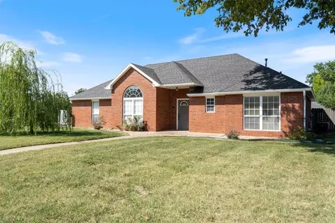 3607 W Center St, Rogers, AR 72756