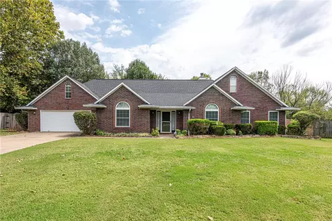 2208 N Blue Mesa Dr, Fayetteville, AR 72703
