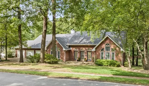 1803 S Indian Trail Dr, Rogers, AR 72758