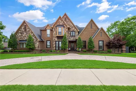 2011 Tuscany Ave, Springdale, AR 72764