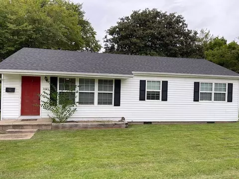 1633 N Garland Ave, Fayetteville, AR 72703