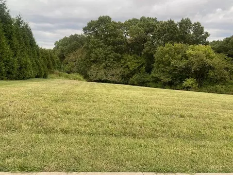 5378 Clear Creek Blvd, Fayetteville, AR 72704