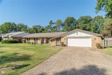 147 San Jose Dr, Springdale, AR 72764