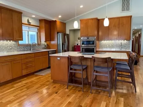 607 2nd St, Bentonville, AR 72712
