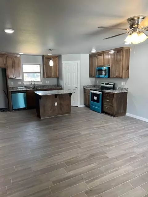 100 Crowder Ave, Gentry, AR 72734 photo 8
