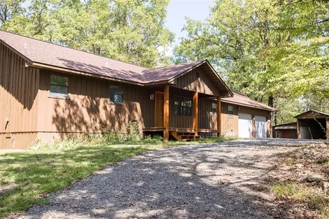 1412 Puckett Bend Rd, Mount Ida, AR 71957