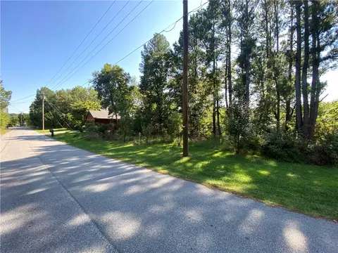 16 Allison Dr, Bella Vista, AR 72715