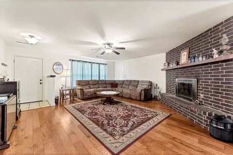 301 Terry Ave, Springdale, AR 72764 photo 2