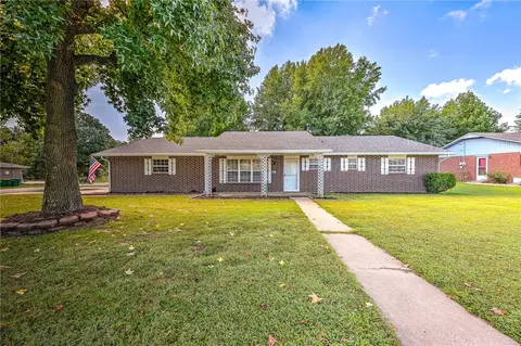 301 Terry Ave, Springdale, AR 72764