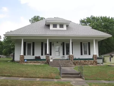 413 S Black Ave, Sulphur Springs, AR 72768