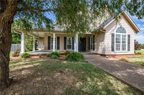 11643 Club House Pkwy, Farmington, AR 72730