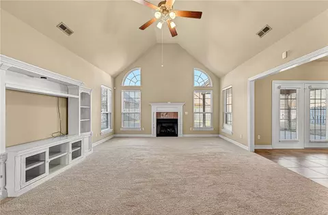 3804 SW Lone Oak Ave, Bentonville, AR 72712