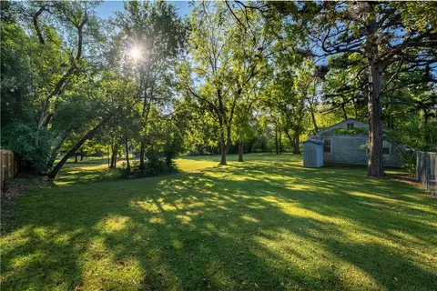 4001 Dixon Ave, Springdale, AR 72764