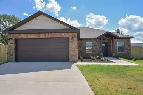 201 Williams Ct, Centerton, AR 72713