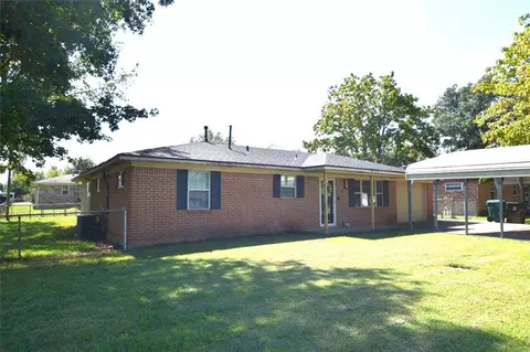 5 E Interstate Cir, Sallisaw, OK 74955