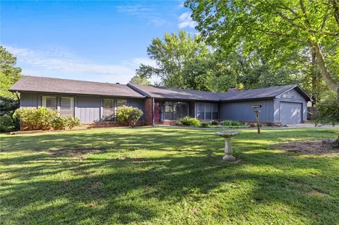 1410 Starr Dr, Fayetteville, AR 72701