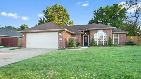 407 Nelda Ave, Lowell, AR 72745