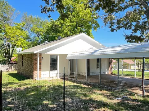 839 2nd St, Decatur, AR 72734