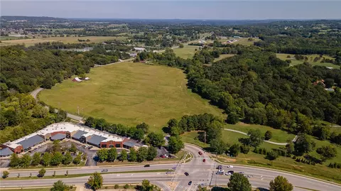 3145 E Joyce Blvd, Fayetteville, AR 72703