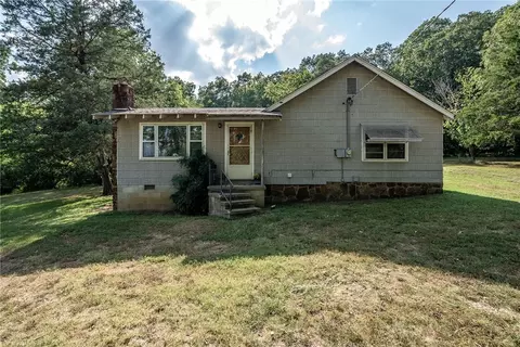 7933 Uniontown Hwy, Van Buren, AR 72956