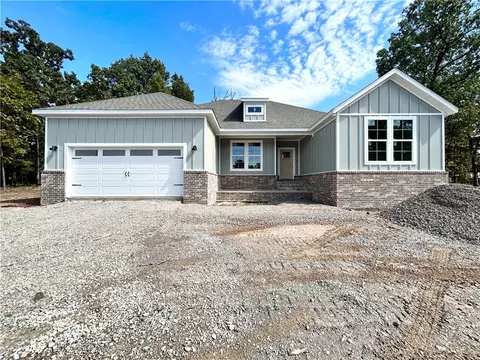 13 Worth Pl, Bella Vista, AR 72715
