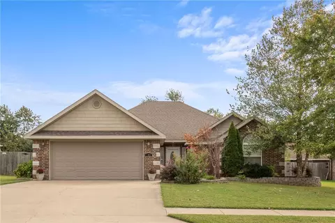 686 Lynn Dr, Pea Ridge, AR 72751