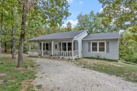 101 Dawson St, Eureka Springs, AR 72632