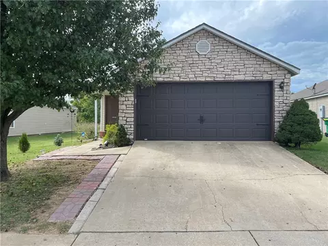 471 Cascade Cir, Springdale, AR 72764 photo 2