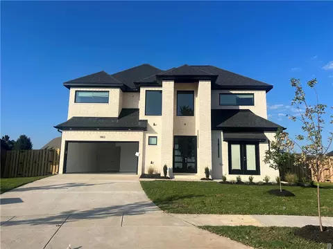 1402 Breeze Ct, Bentonville, AR 72713