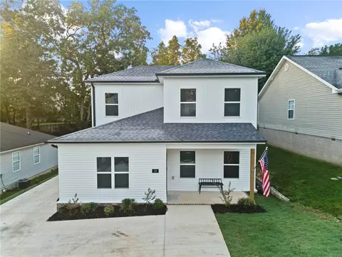 18 Valley View Cir, Bentonville, AR 72712