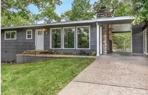 4 Finger Cir, Bella Vista, AR 72715
