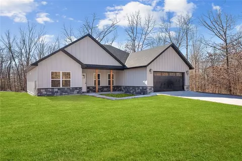 9 Dunstable Dr, Bella Vista, AR 72714