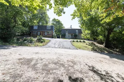 680 Crescent Dr, Fayetteville, AR 72701