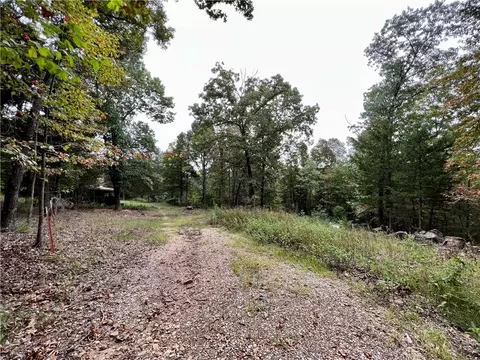 718 Madison 2361, Huntsville, AR 72740