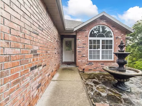 15 Wendron Cir, Bella Vista, AR 72714