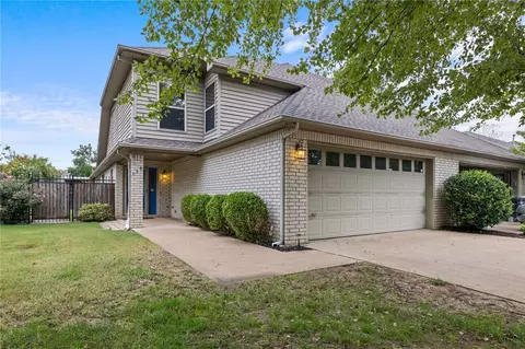 158 Cydnee St, Fayetteville, AR 72703