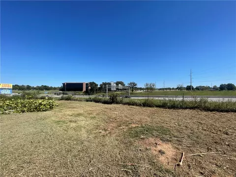703 S Goad Springs St, Lowell, AR 72745