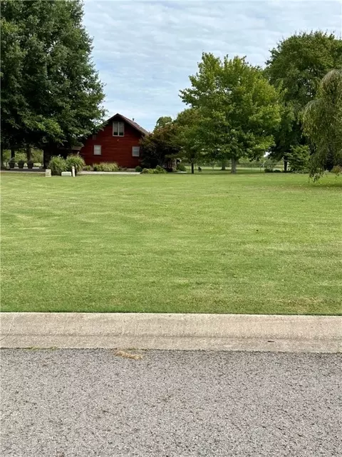 S Liberty Drive, Fayetteville, AR 72701