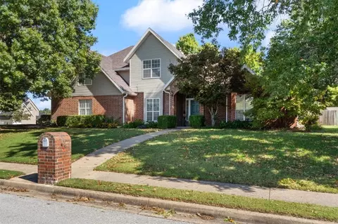 3687 Tara St, Springdale, AR 72762
