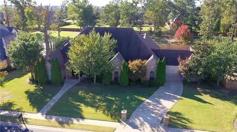 1605 Park Rdg, Cave Springs, AR 72718