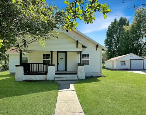 200 W Rogers St, Lincoln, AR 72744