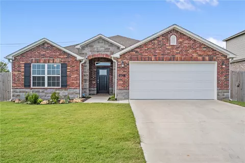 7006 SW Chalkstone Rd, Bentonville, AR 72713