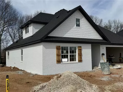 4817 N Marshall Ave, Fayetteville, AR 72764