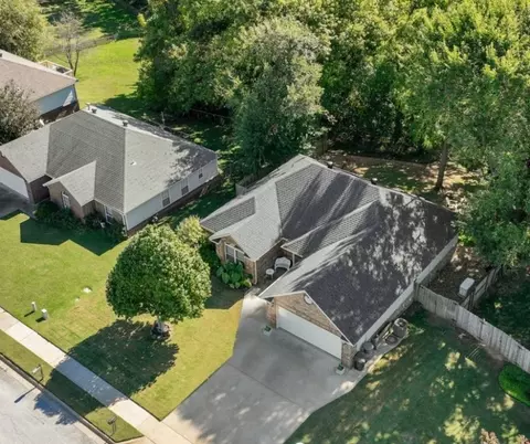 6329 W Abilene Dr, Fayetteville, AR 72704