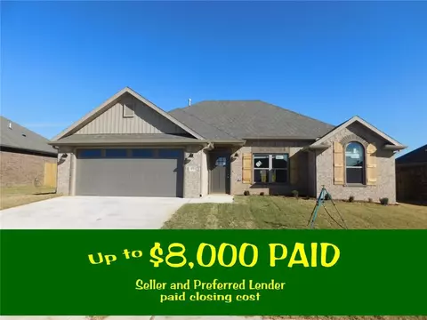 872 Petit Jean St, Prairie Grove, AR 72753