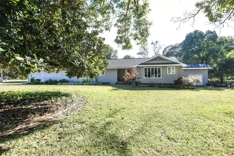 13279 Saint Andrews Dr, Siloam Springs, AR 72761