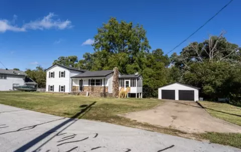 16566 Willow Dr, Rogers, AR 72756