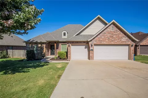 4102 Flagstone Blvd, Bentonville, AR 72712