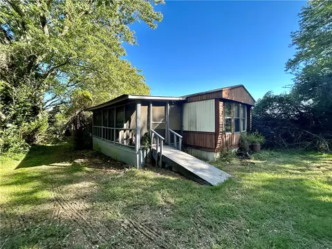 13424 Old Train Rd, Hiwasse, AR 72739